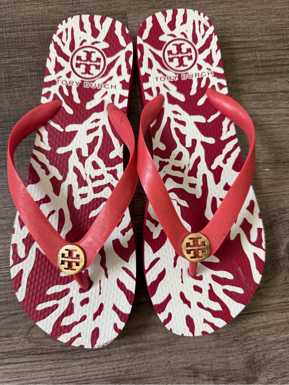 Tory Burch Red and White Patterned Logo Flip Flop Sandals
